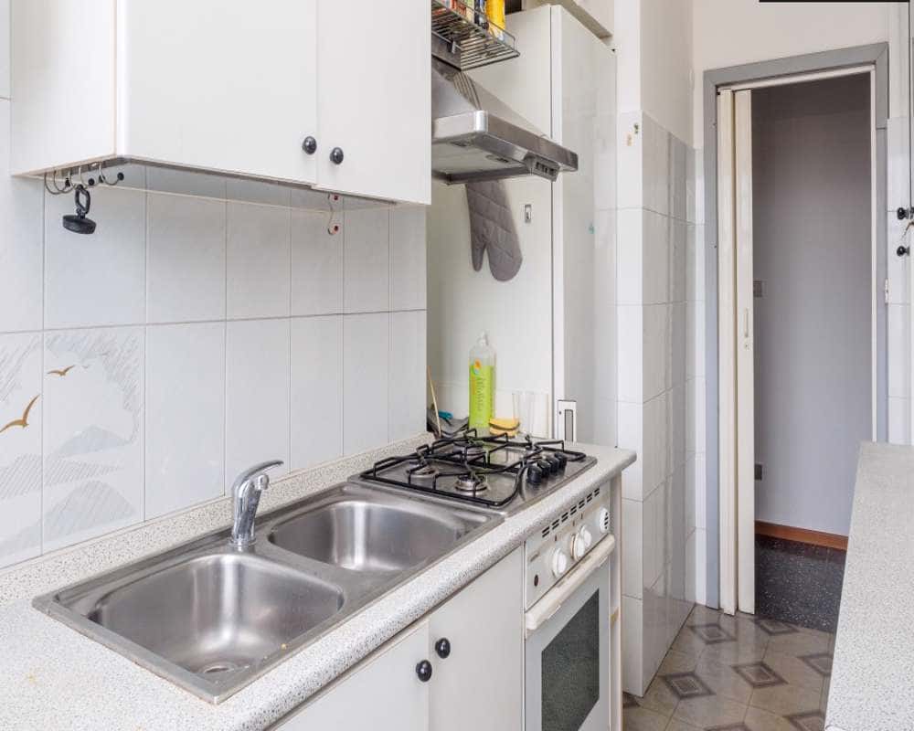 Stanza in Via Luca Ghini