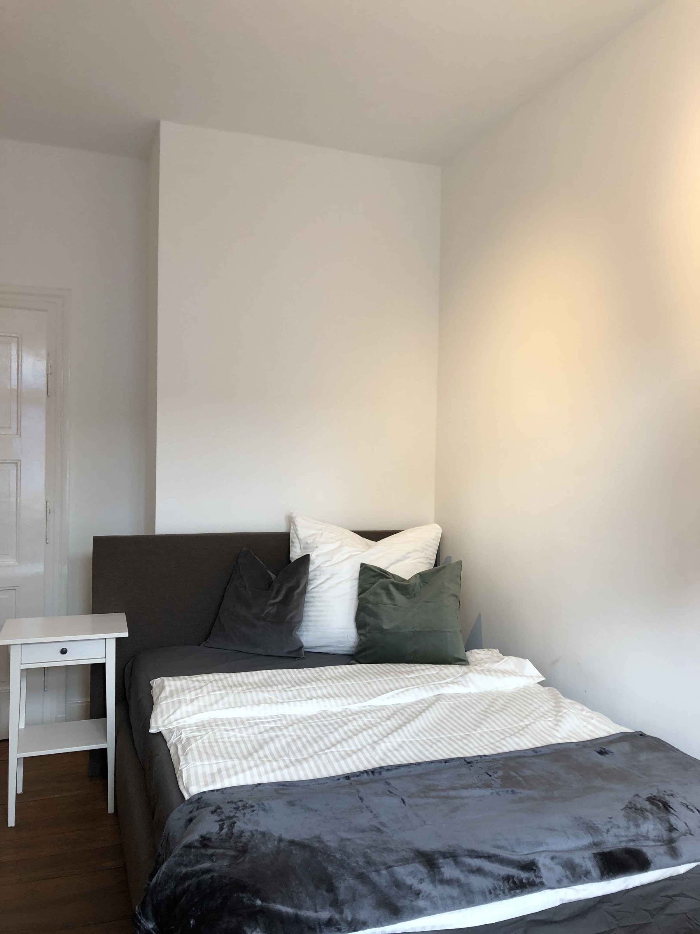 Zimmer in der De-Neufville Straße