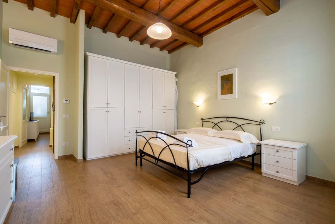 Santo Spirito Bright Flat