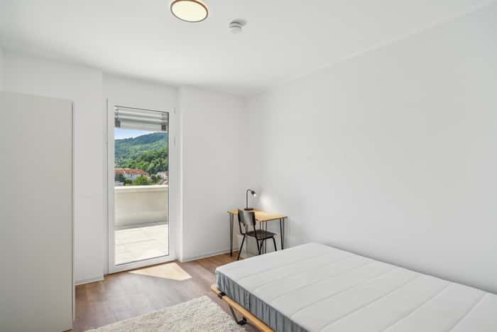 Listing photo thumbnail