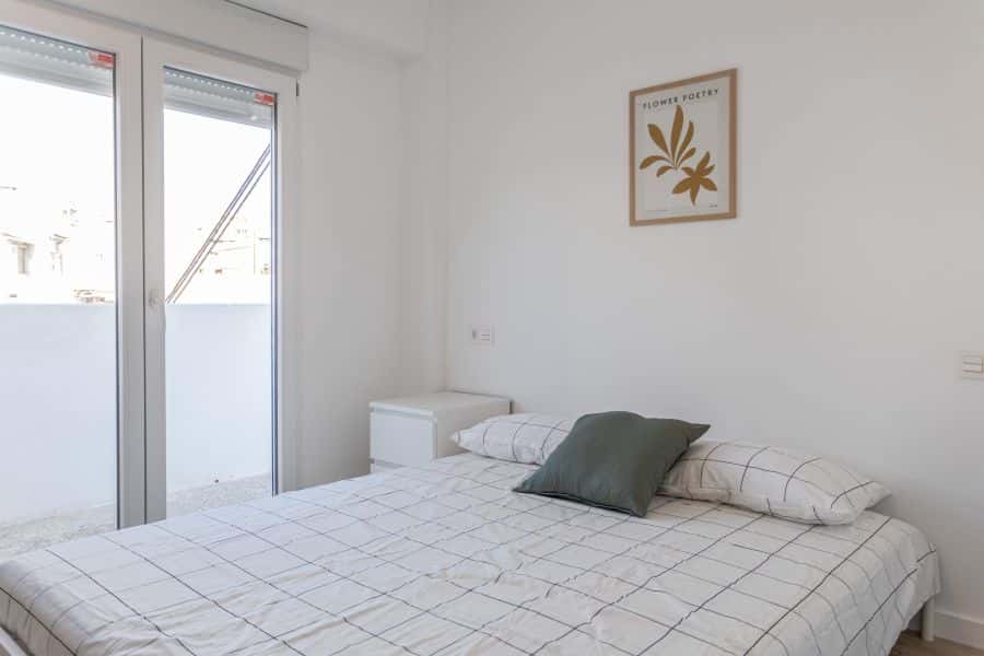 Habitación en piso de 4 habitaciones en L'olivereta