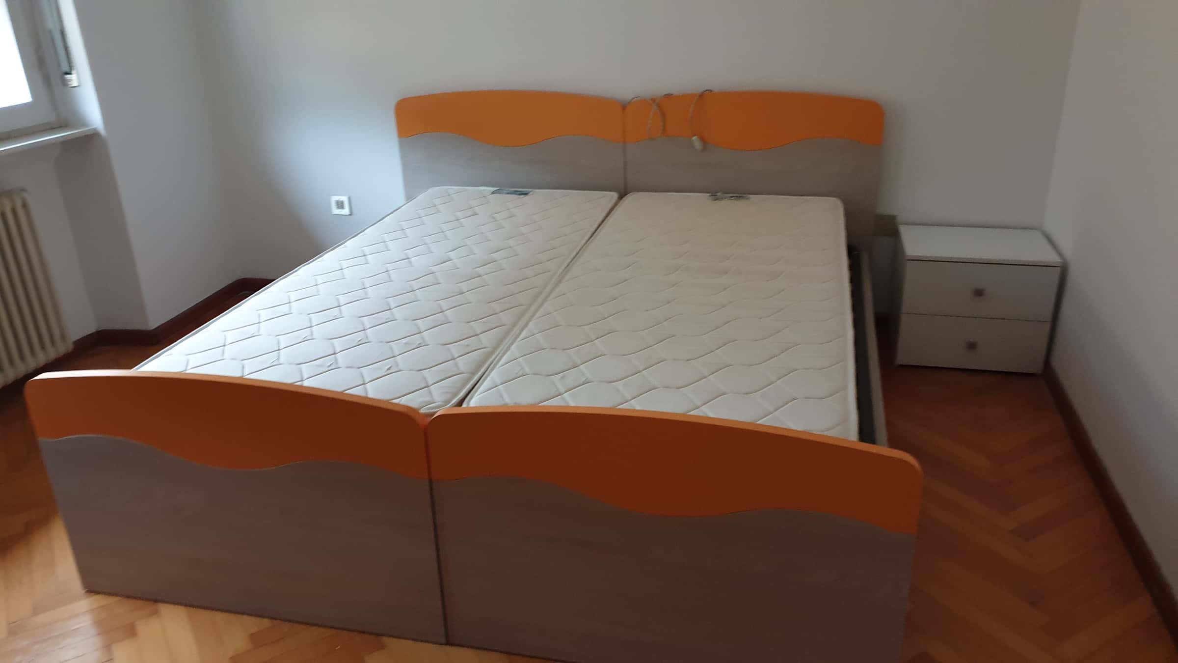 A27/S4 - stanza con due letti uniti, vicino alla BUC e al Centro Storico, a Trento