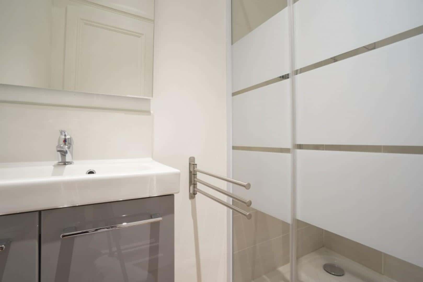 Chambre 2 - GAMBETTA L