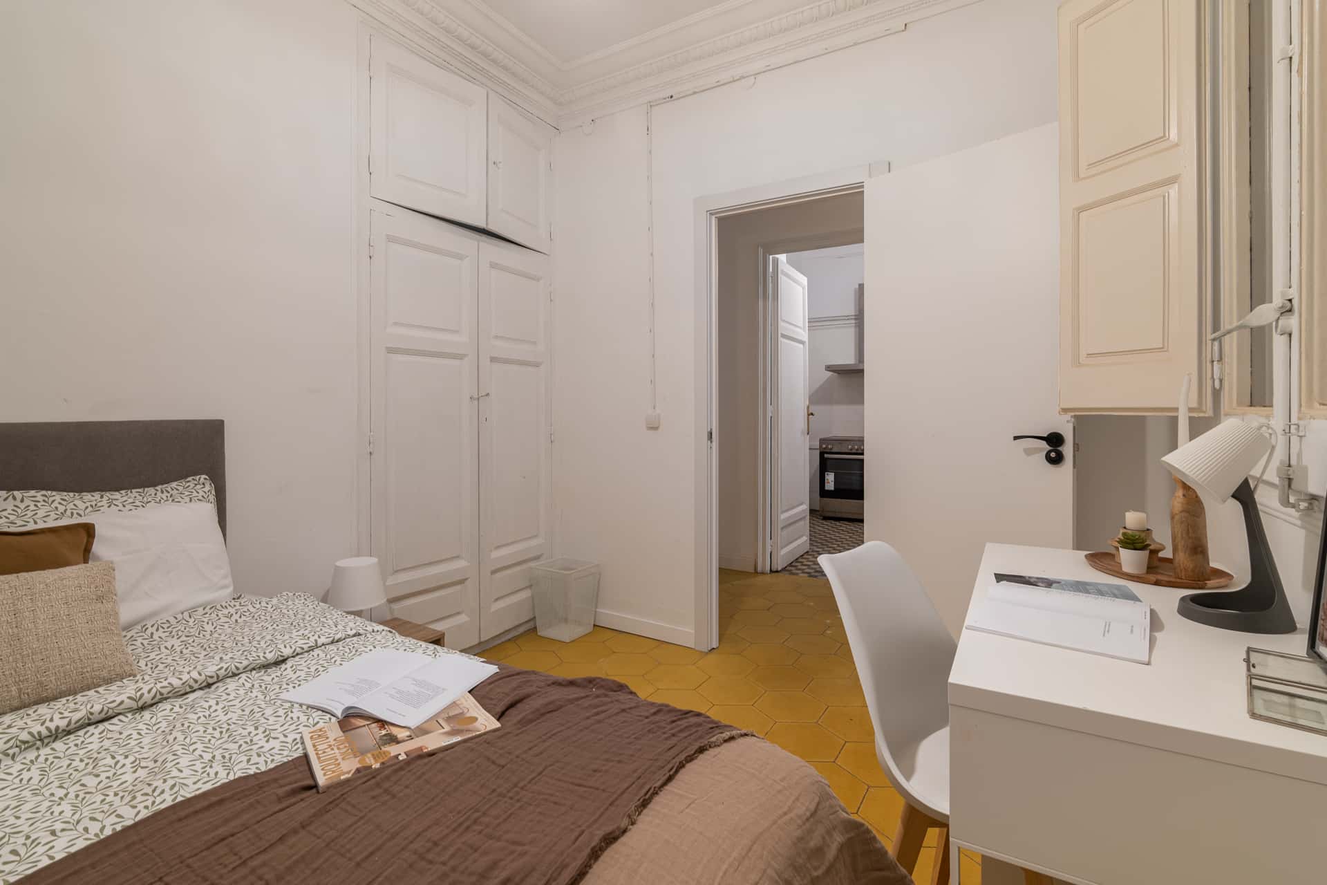 Habitacion privada en Muntaner, Barcelona