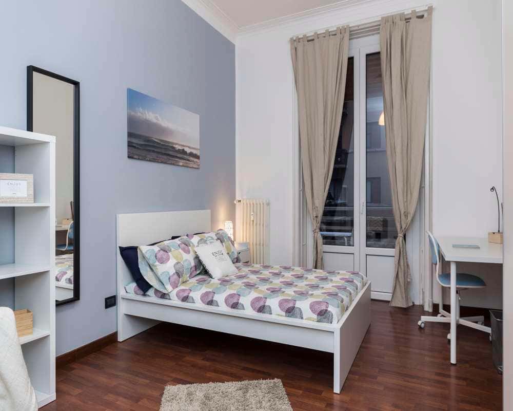 Stanza in Via Giulio Tarra