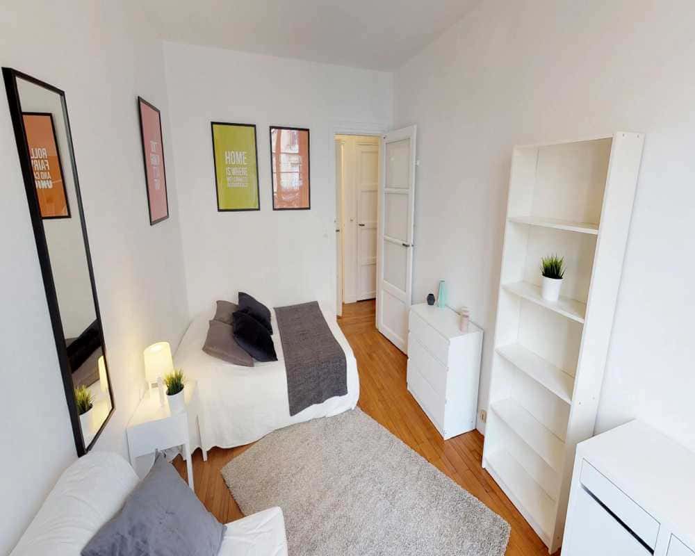 Chambre dans le rue de Vaugirard