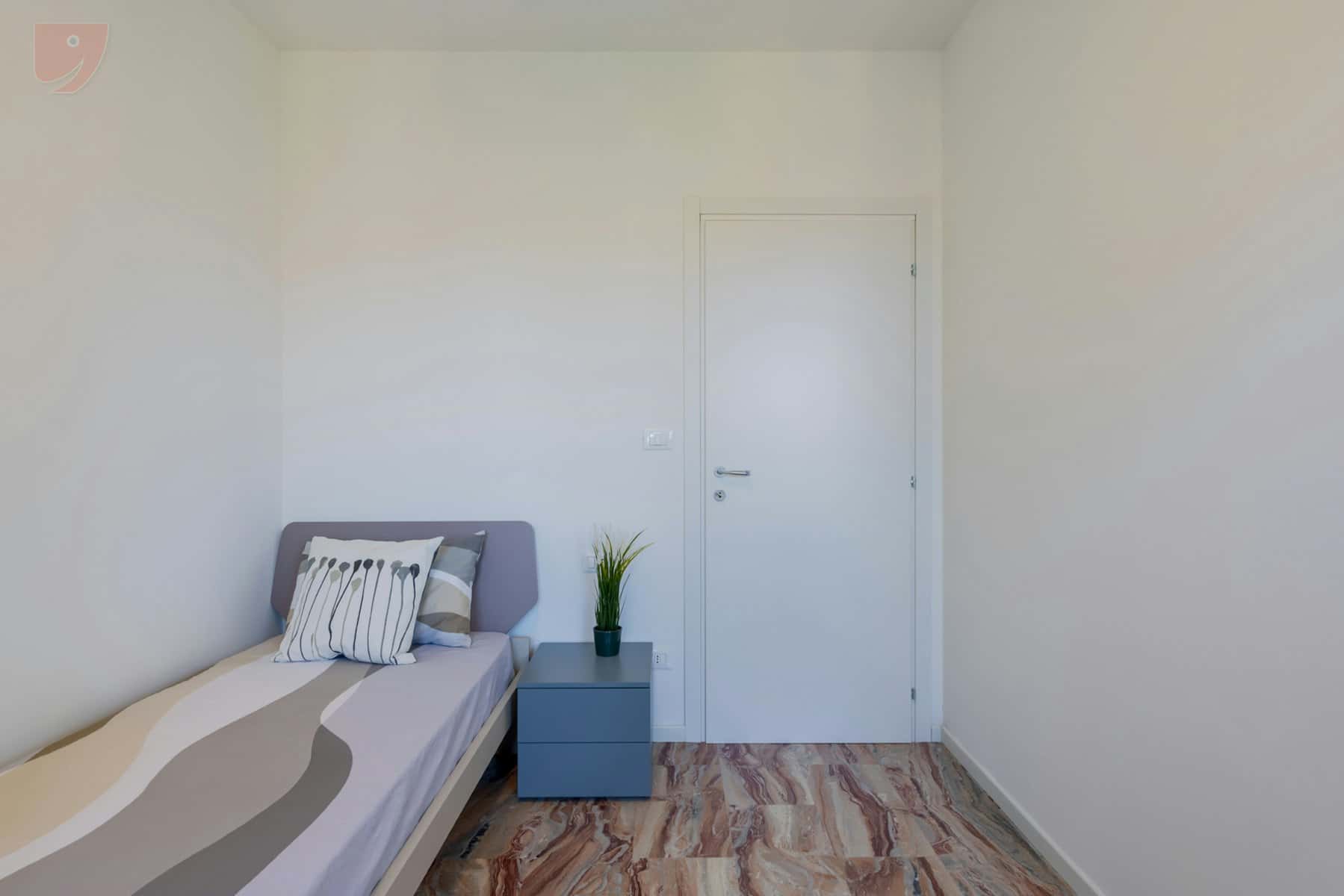 Chambre dans Via Giuseppe Compagnoni, Ferrara pour 172 m² avec 9 chambres