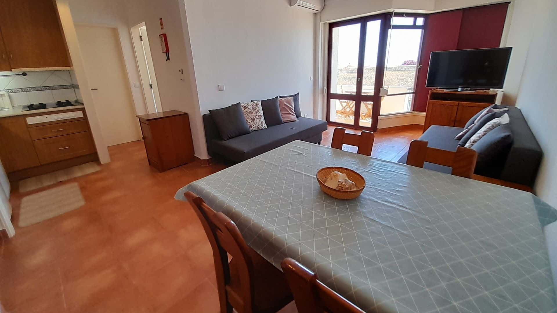 Fortaleza 1BDR Apartment W/Balcony