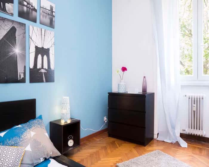 Listing photo thumbnail