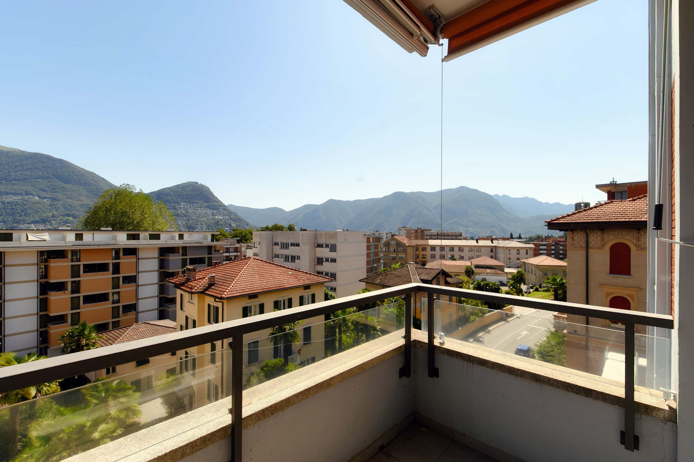 STUDIO BESSO 31 - Studio moderno a pochi passi dalla stazione di Lugano