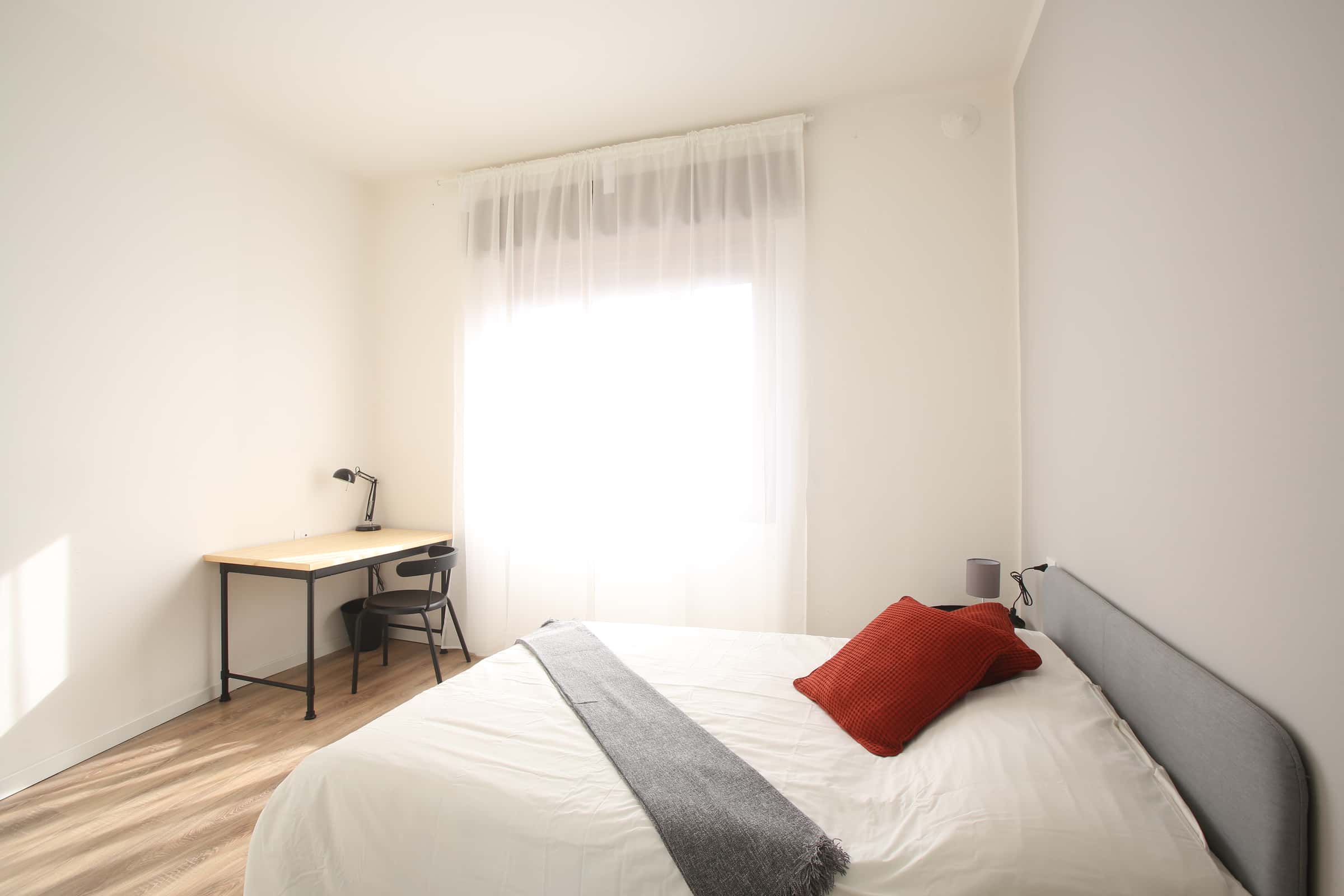 Room in Via Giuseppe Soli, Modena for 77 m² with 3 bedrooms