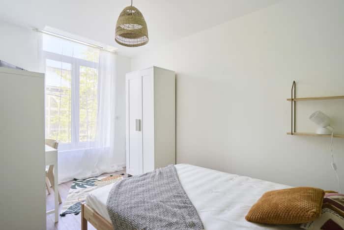 Listing photo thumbnail