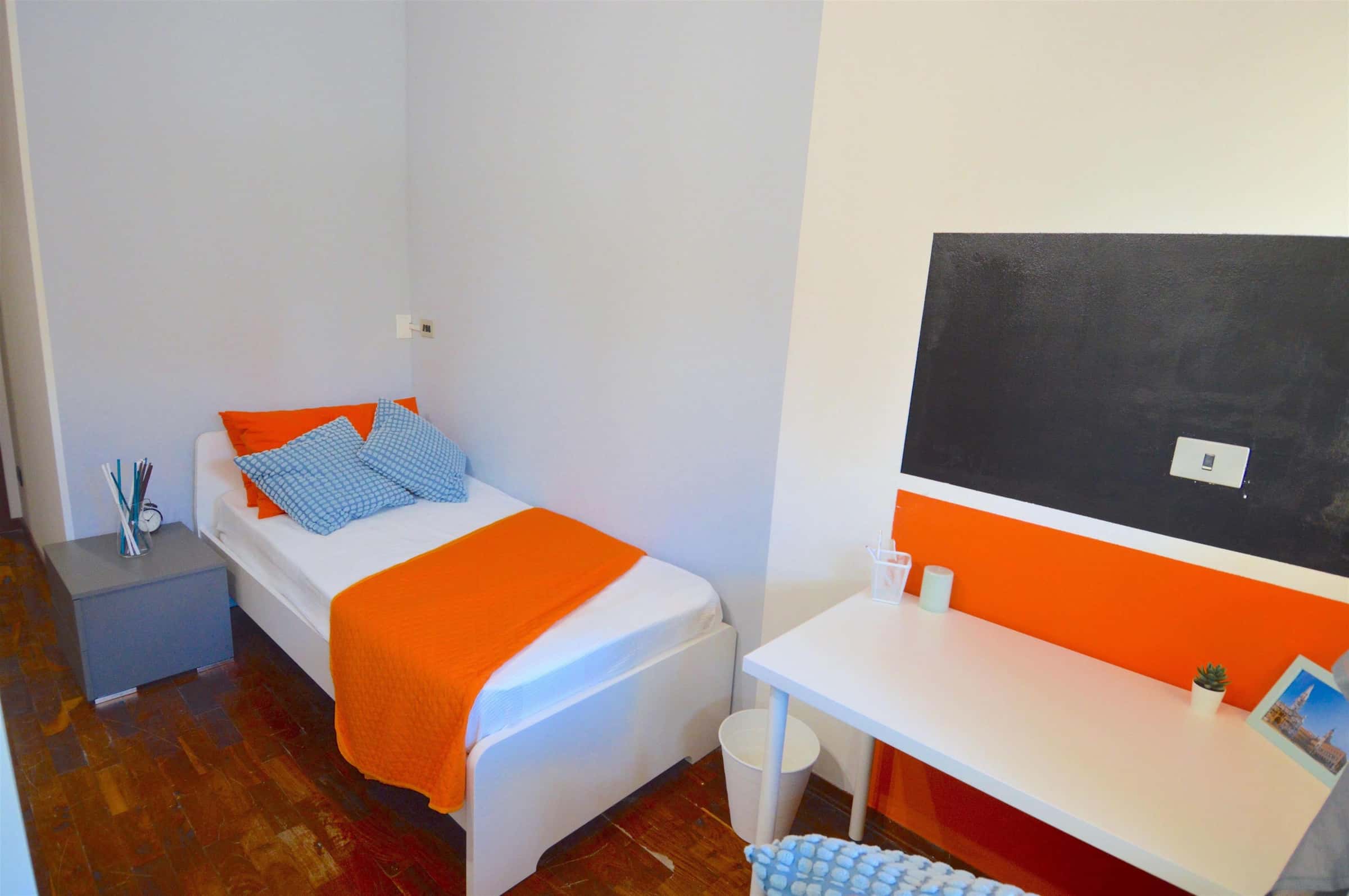 Via Giardini 111 - Stanza 110