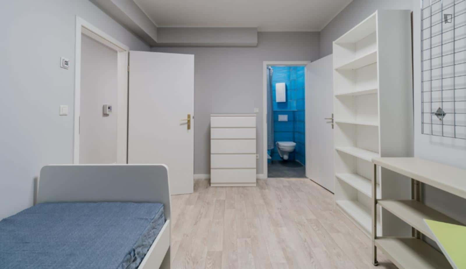Room in Leibnizstraße, Charlottenburg, 10625 Berlin, Germany in Charlottenburg