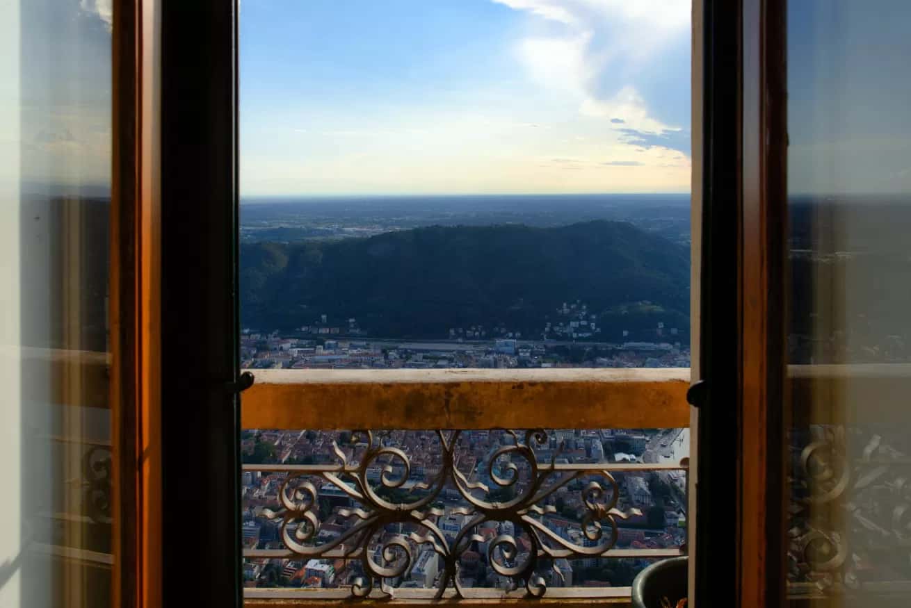 ALMOST PARADISE - Trilocale a Brunate con vista mozzafiato su Como