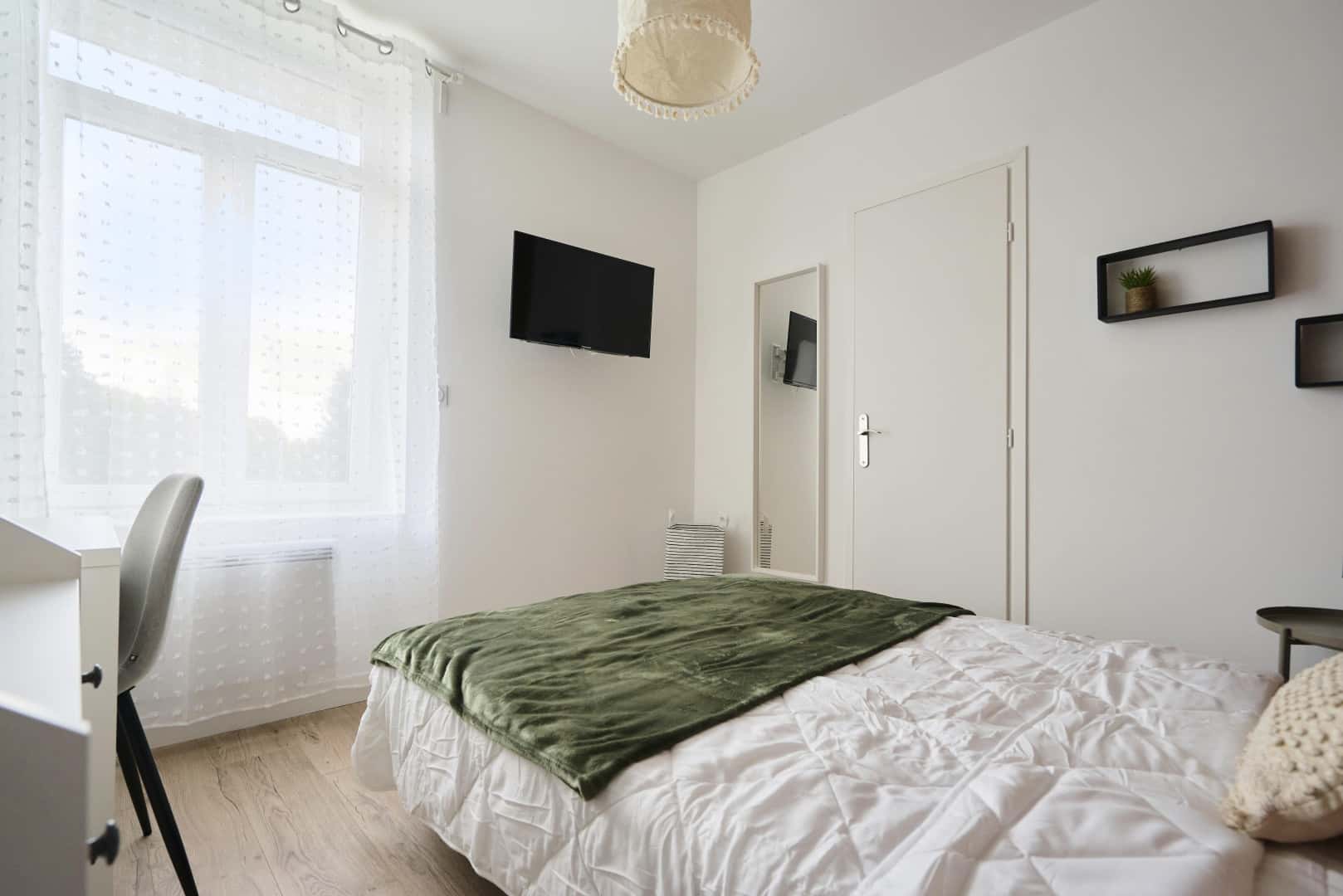 Chambre 6 - RUE DE LA GARE