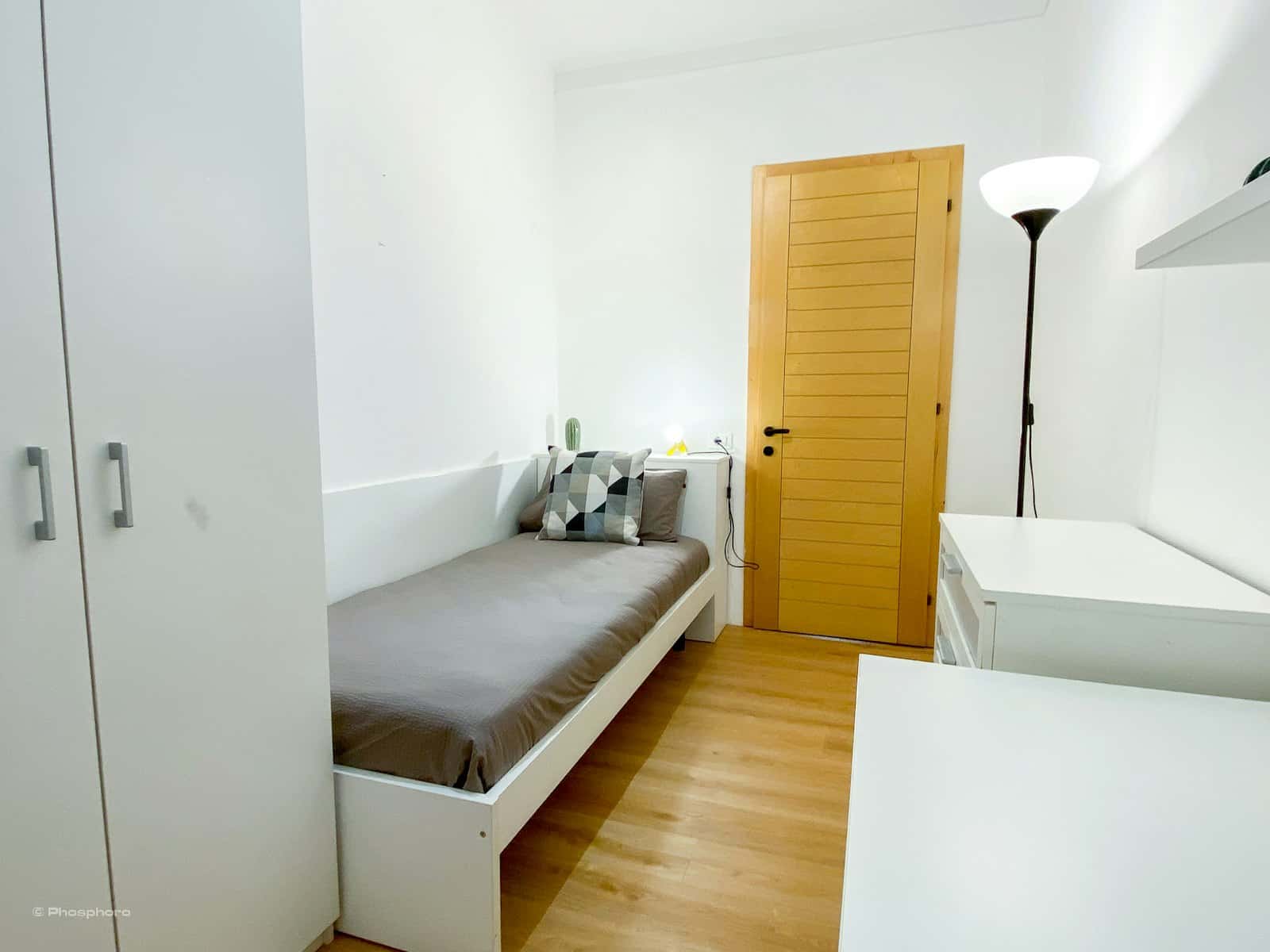 Room in Via Oriola, Trento for 135 m² with 7 bedrooms