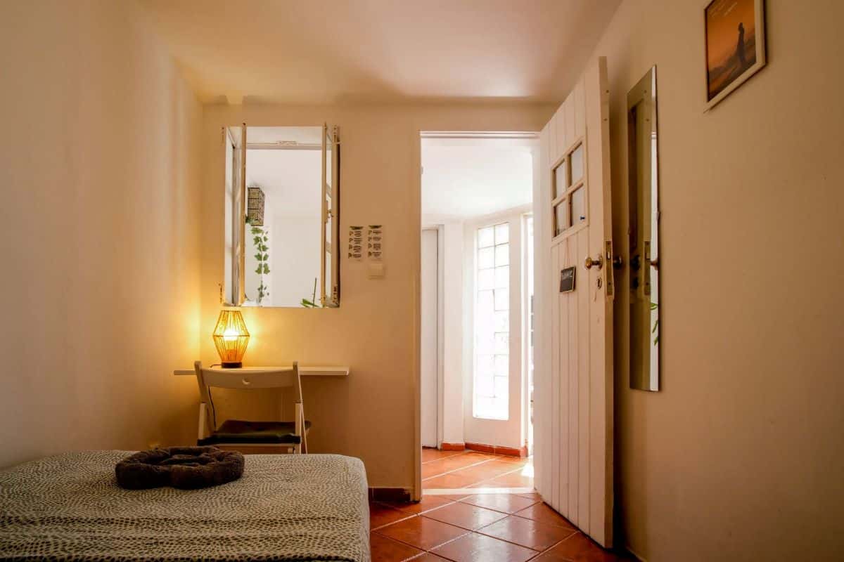 Quarto em Rua Presidente Arriaga, Lisboa com 4 quartos