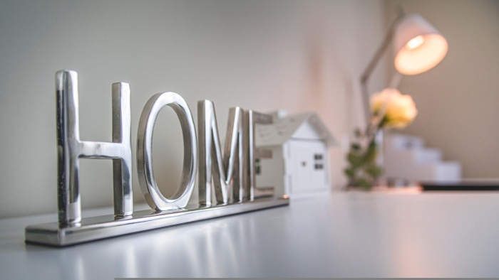 Listing photo thumbnail