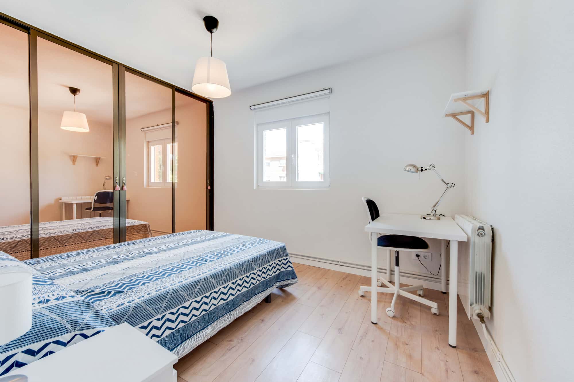 Calle De Escalona, 48 (ONLY STUDENTS)