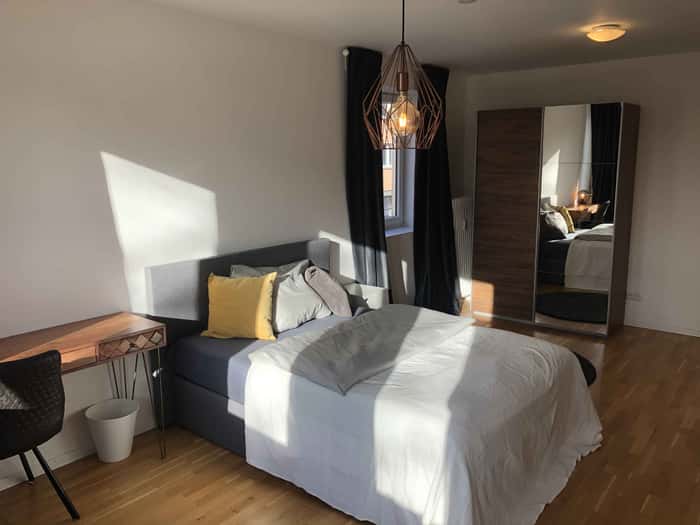 Listing photo thumbnail