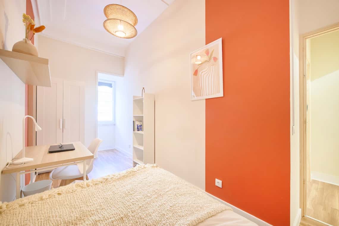 Bedroom in a 9-bedroom apartment in Av. António Augusto Aguiar, Lisbon - Room 5