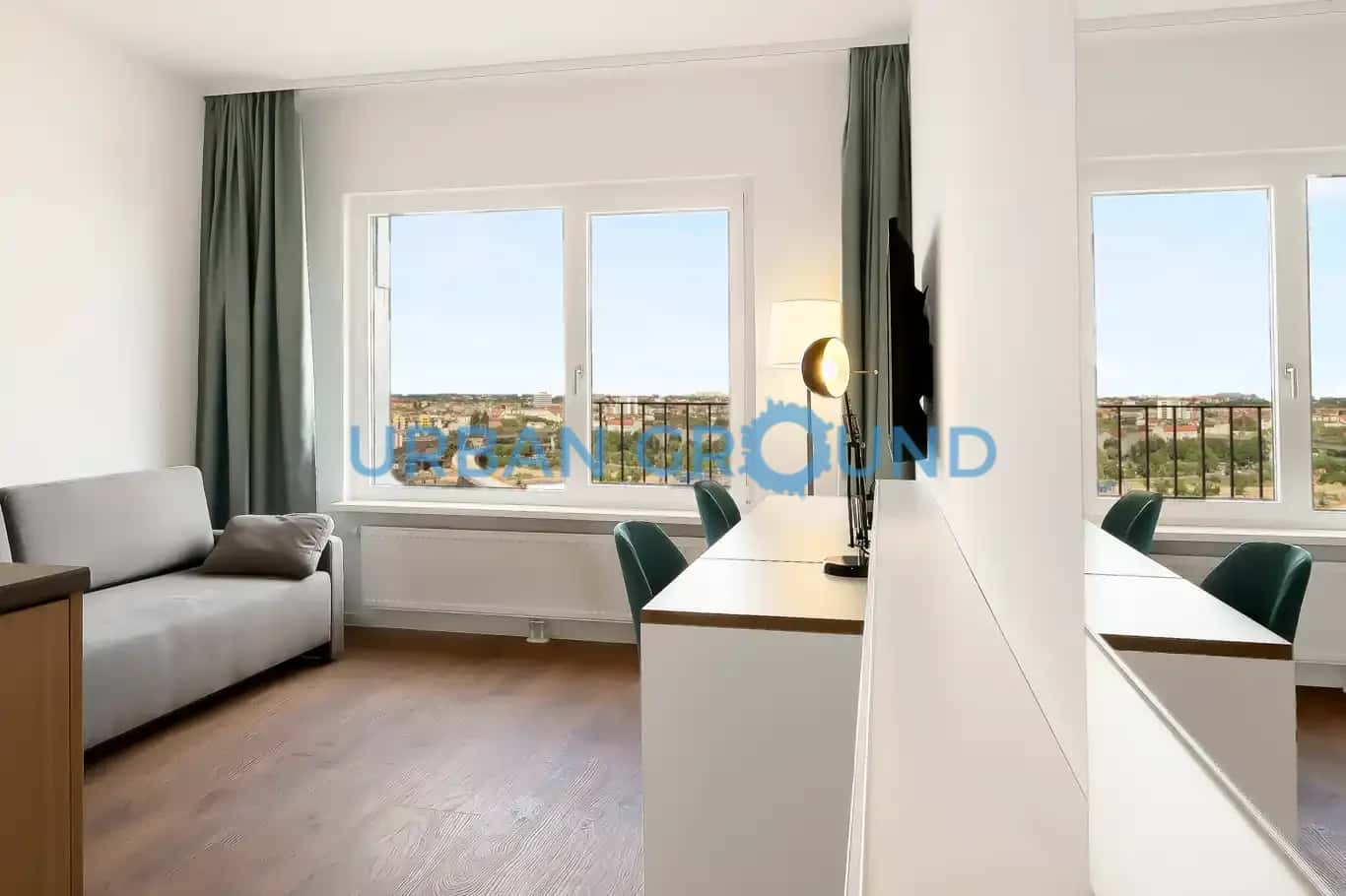 Reduced Rent - Furnished studio with EBK Gym and concierge - in Berlin's heart