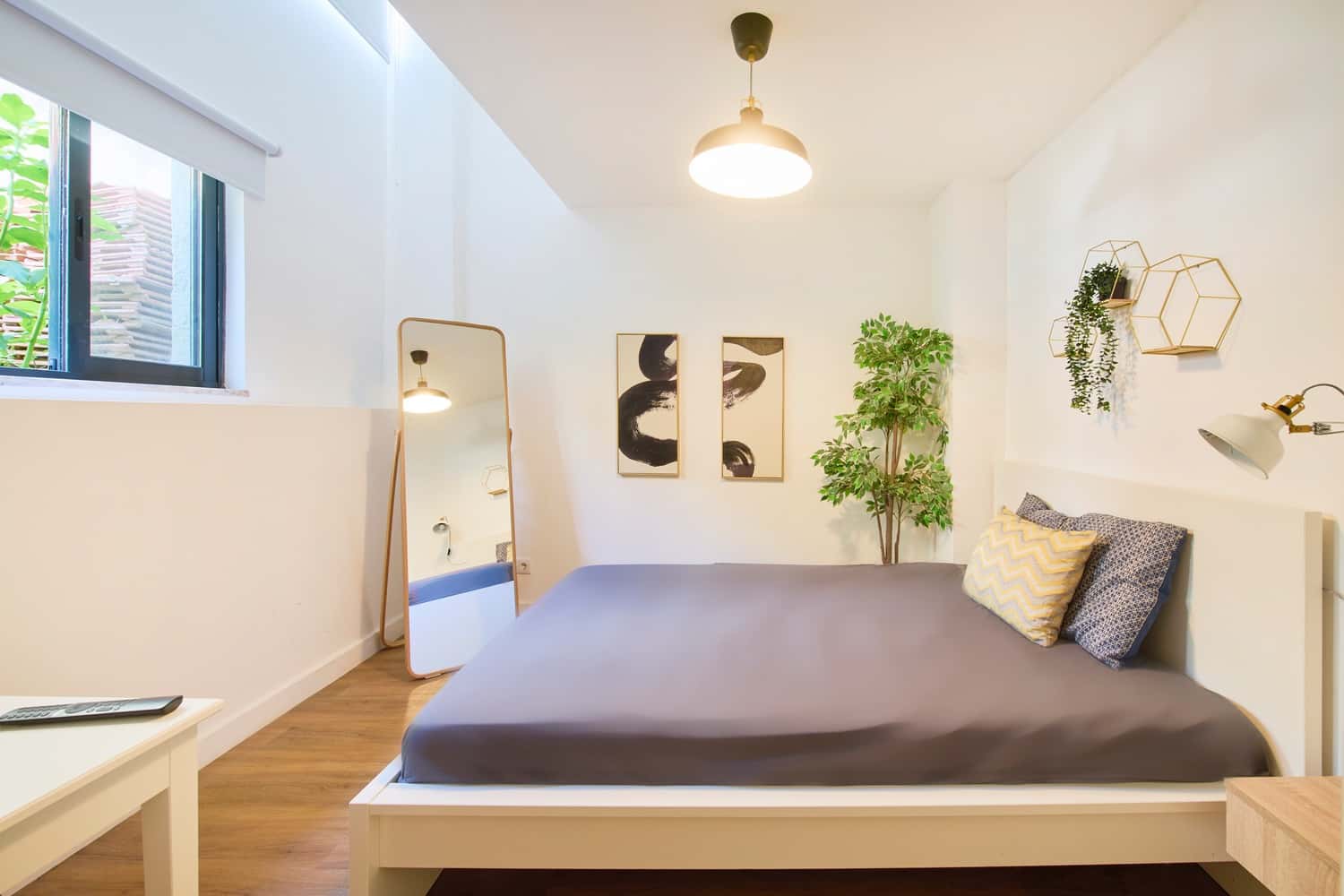 - 67. Rua do Cardal de São José 71  R/C