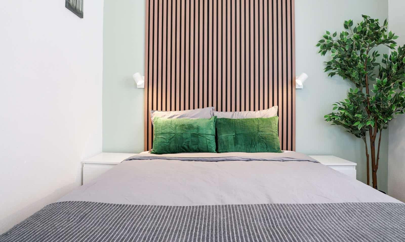 Double bed in Rooms for rent in Madrid