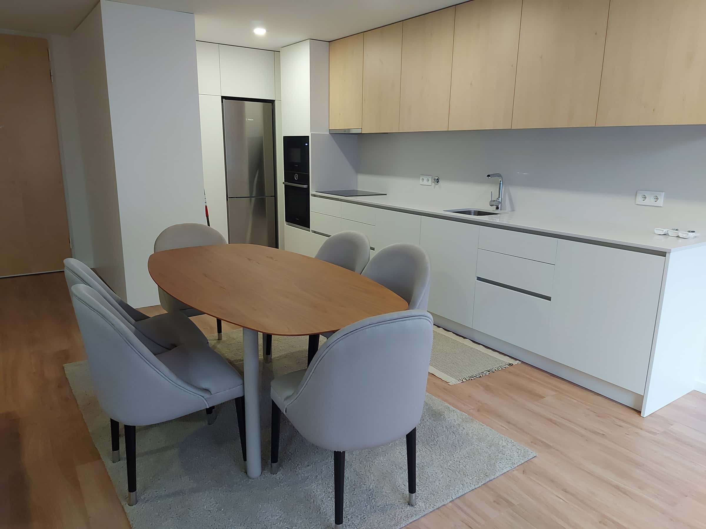 2 bedroom apartment in Rua Capitão Sousa Pizarro