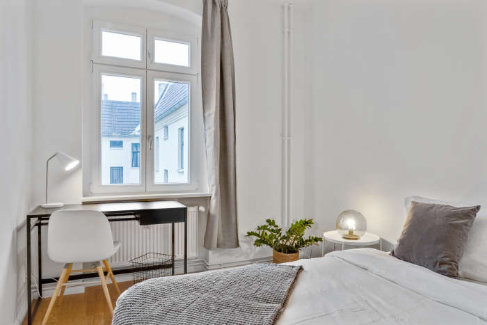 Listing photo thumbnail