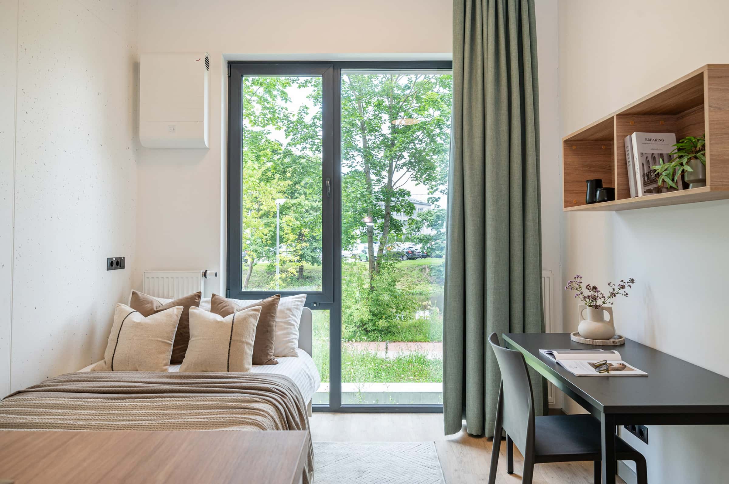 Single Studio (1 person)