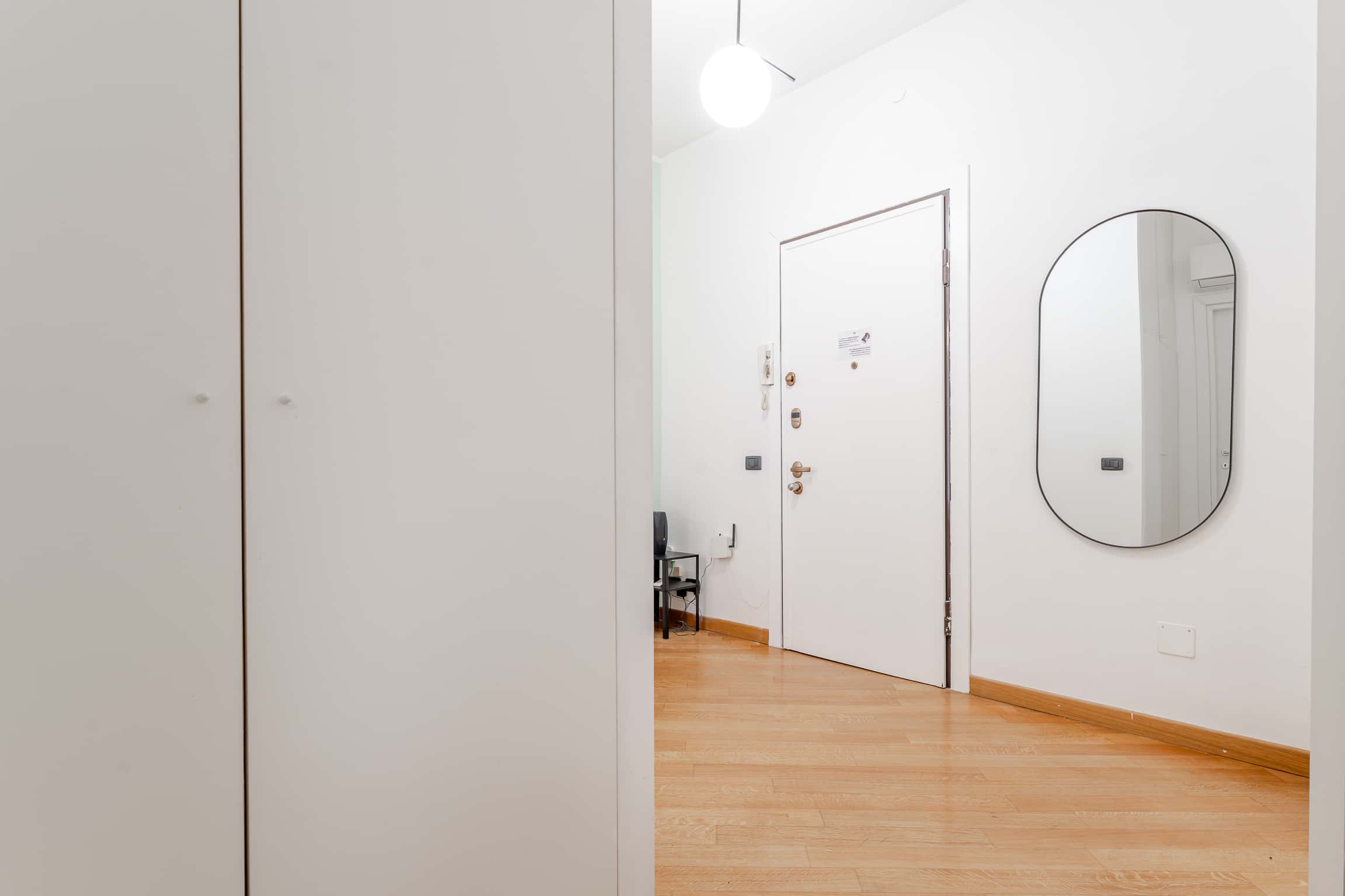 Apartment Milan, 1 bed — photo 51