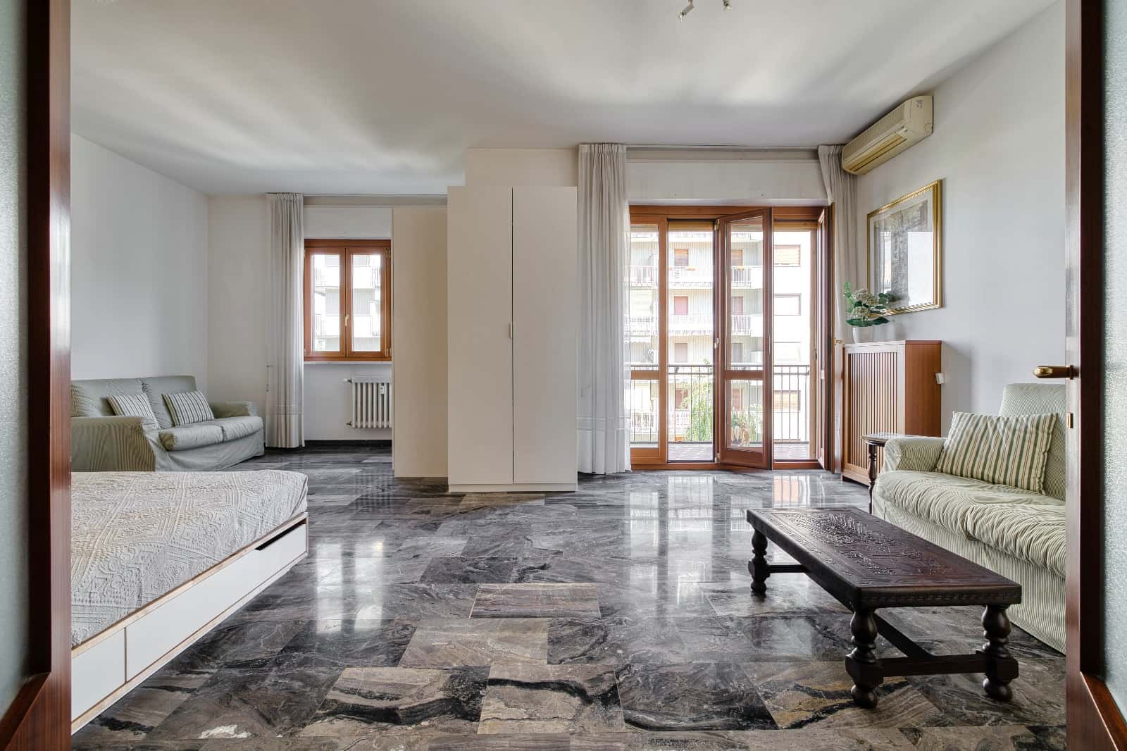 Single room Milan, 3 beds — photo 1