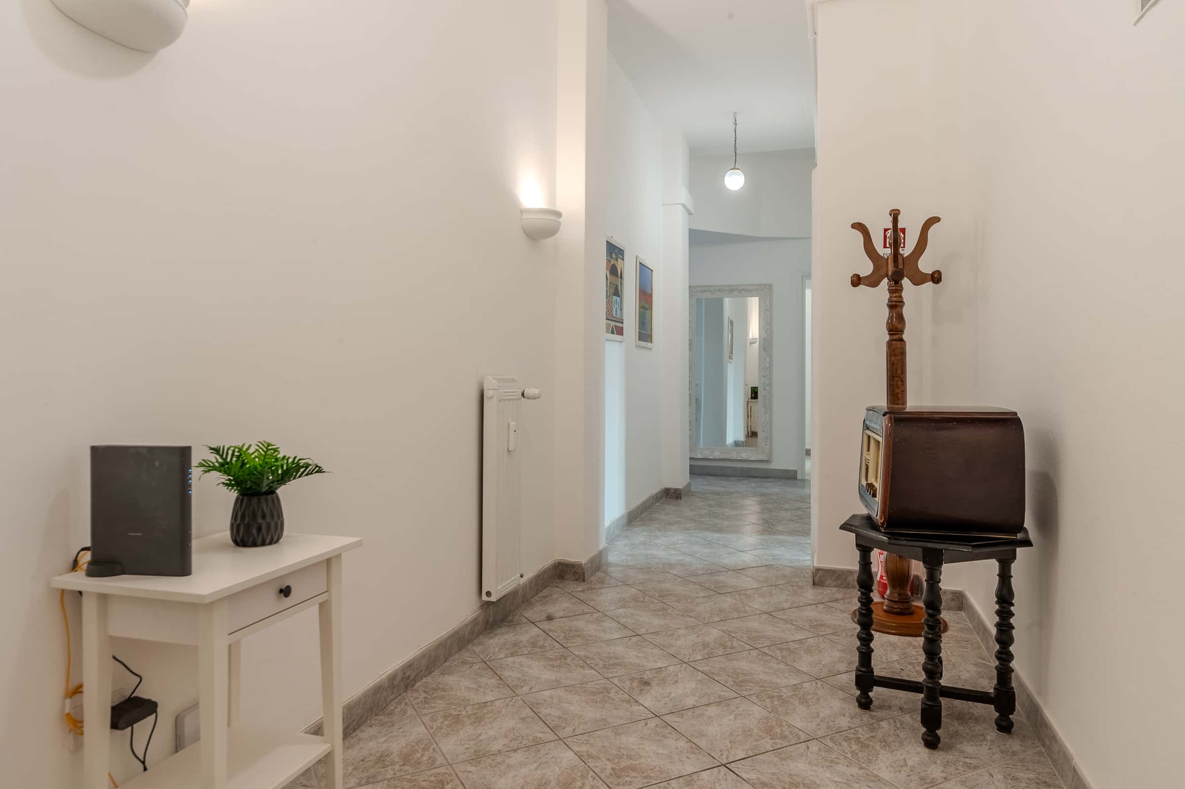 Apartment Rome, 1 bed — photo 2