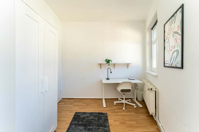 Listing photo thumbnail