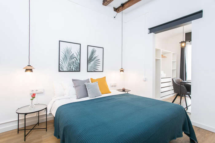 Listing photo thumbnail