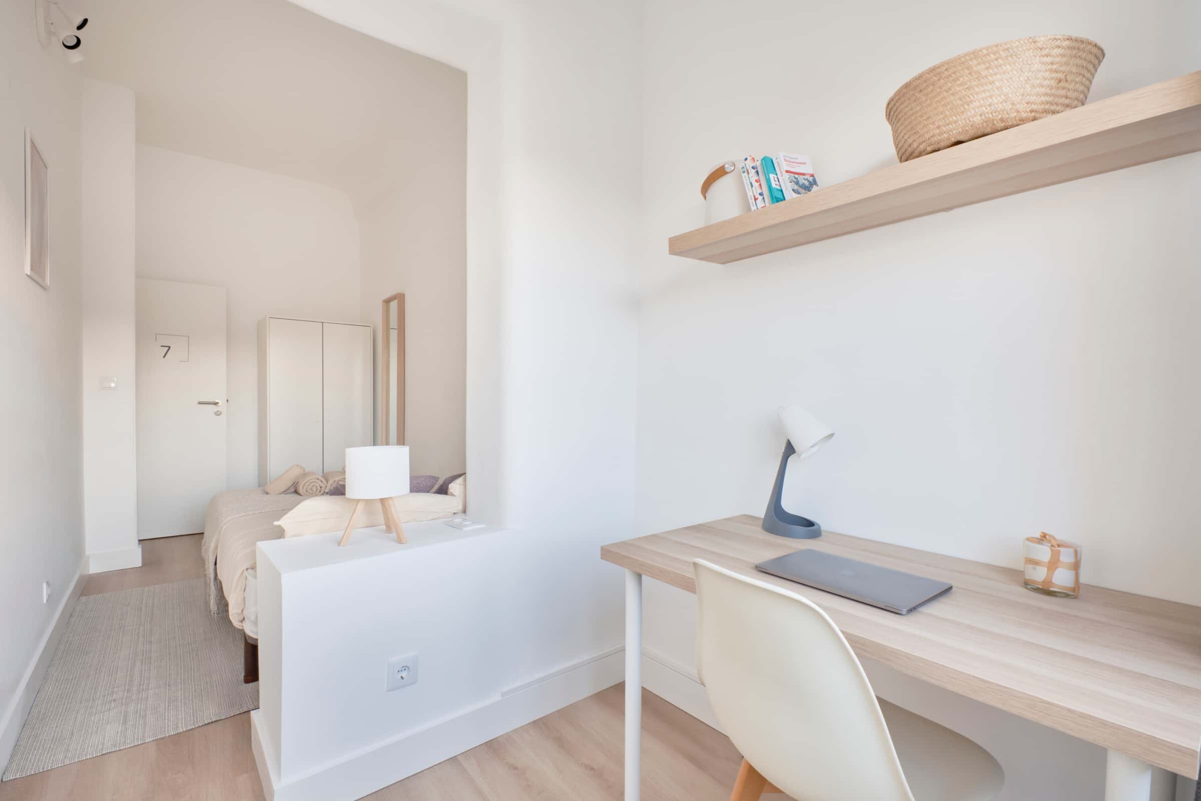 Furnished Room in Lisbon - Room 7