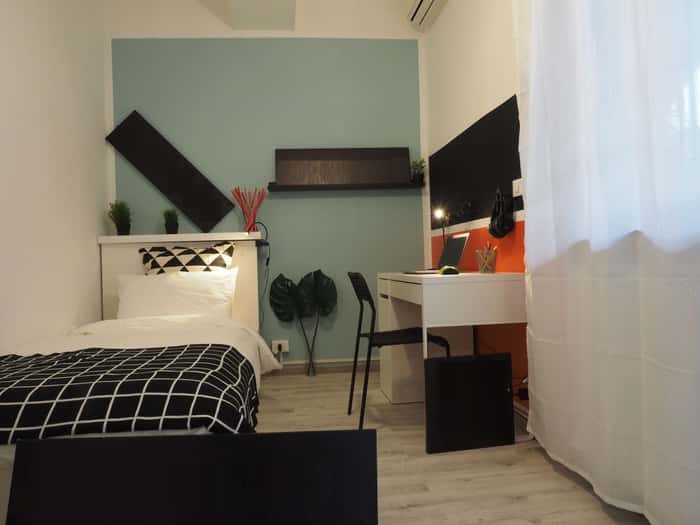 Listing photo thumbnail