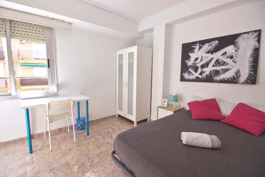 Habitación en piso de 3 habitaciones en Benimaclet