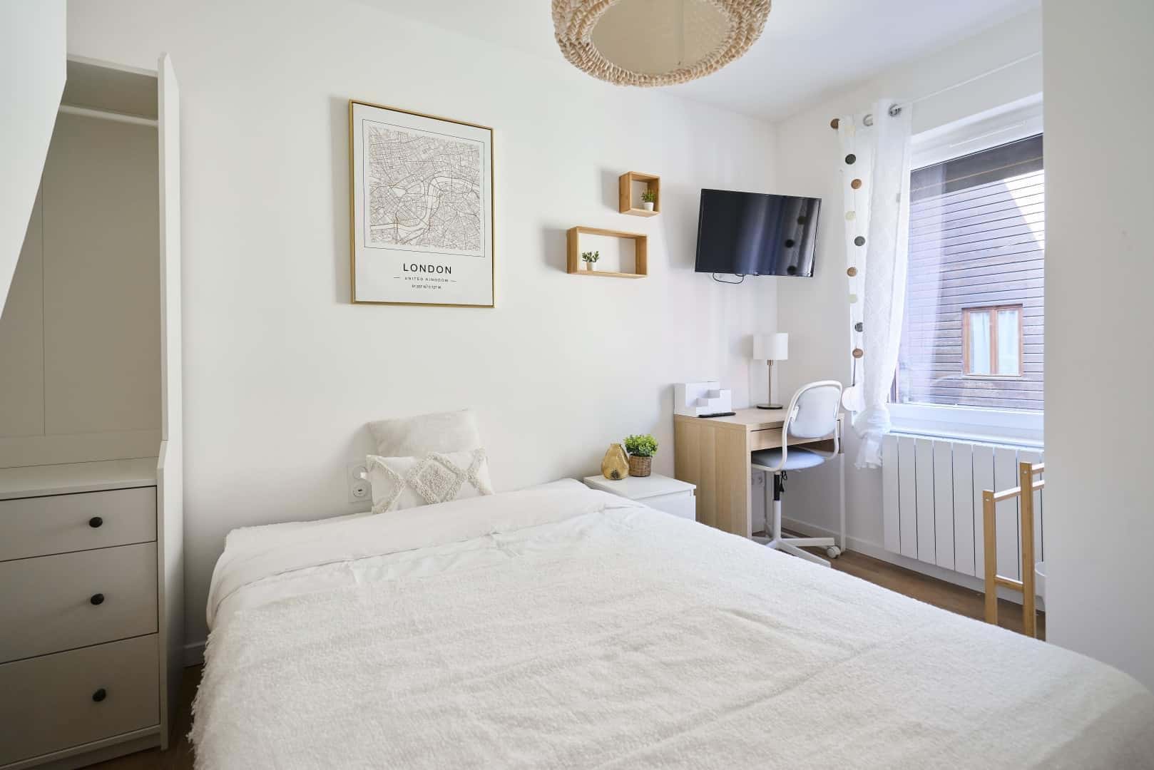 Chambre 1 - CONDE C