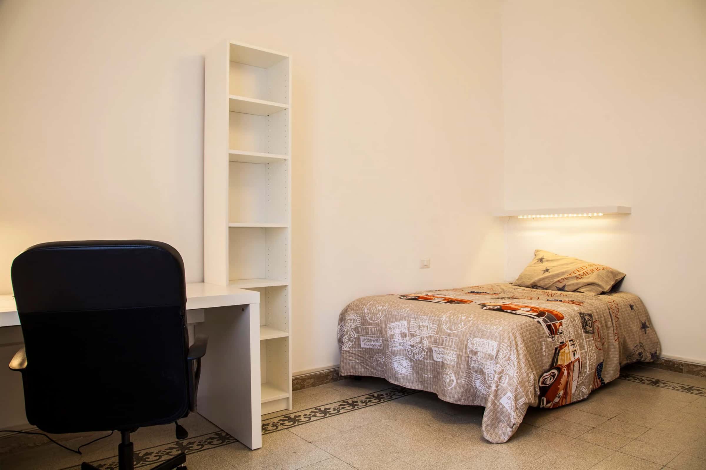 Stanza 15 in via Treviso, Roma (zona Sapienza)