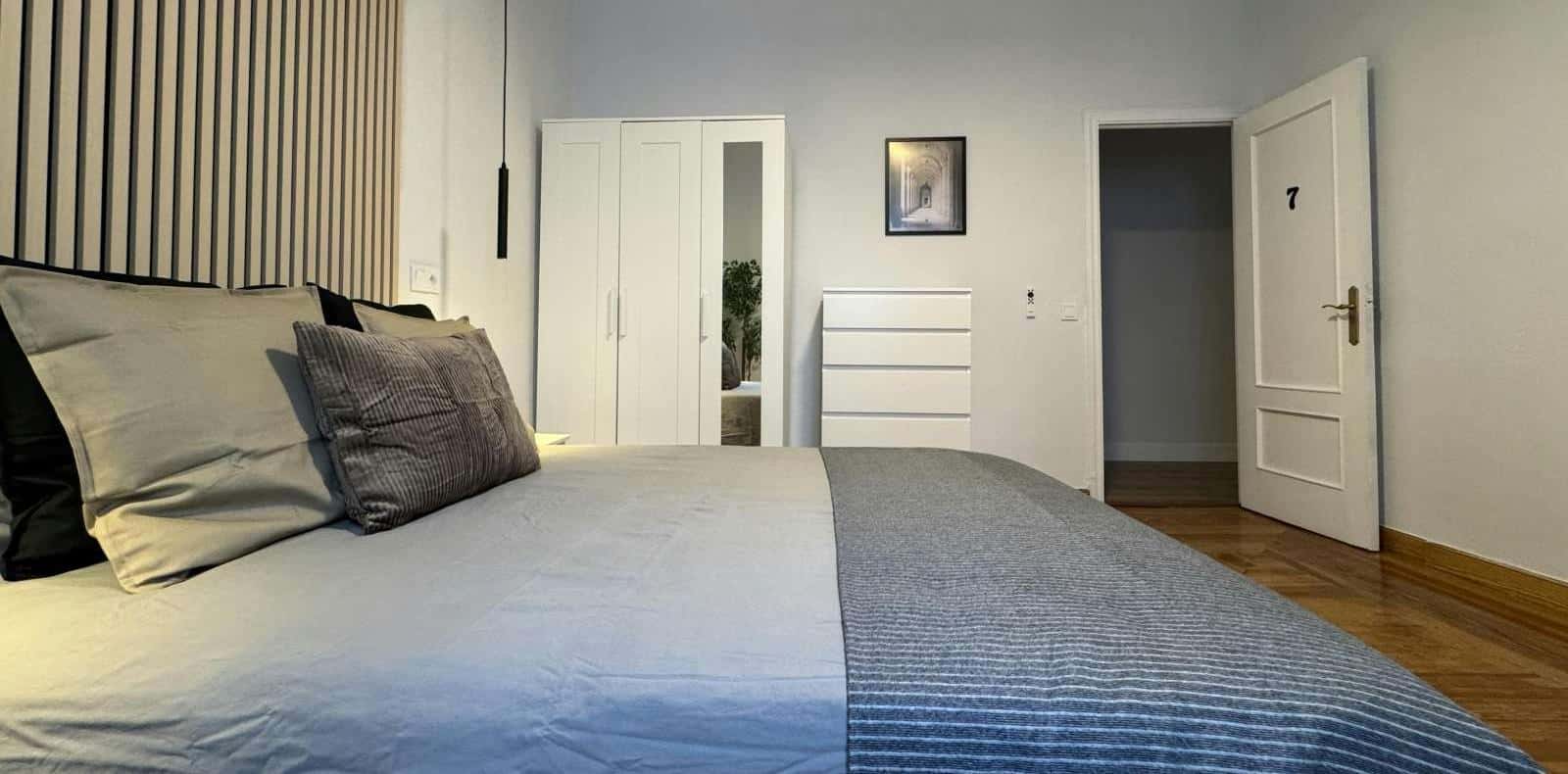 Double bed in