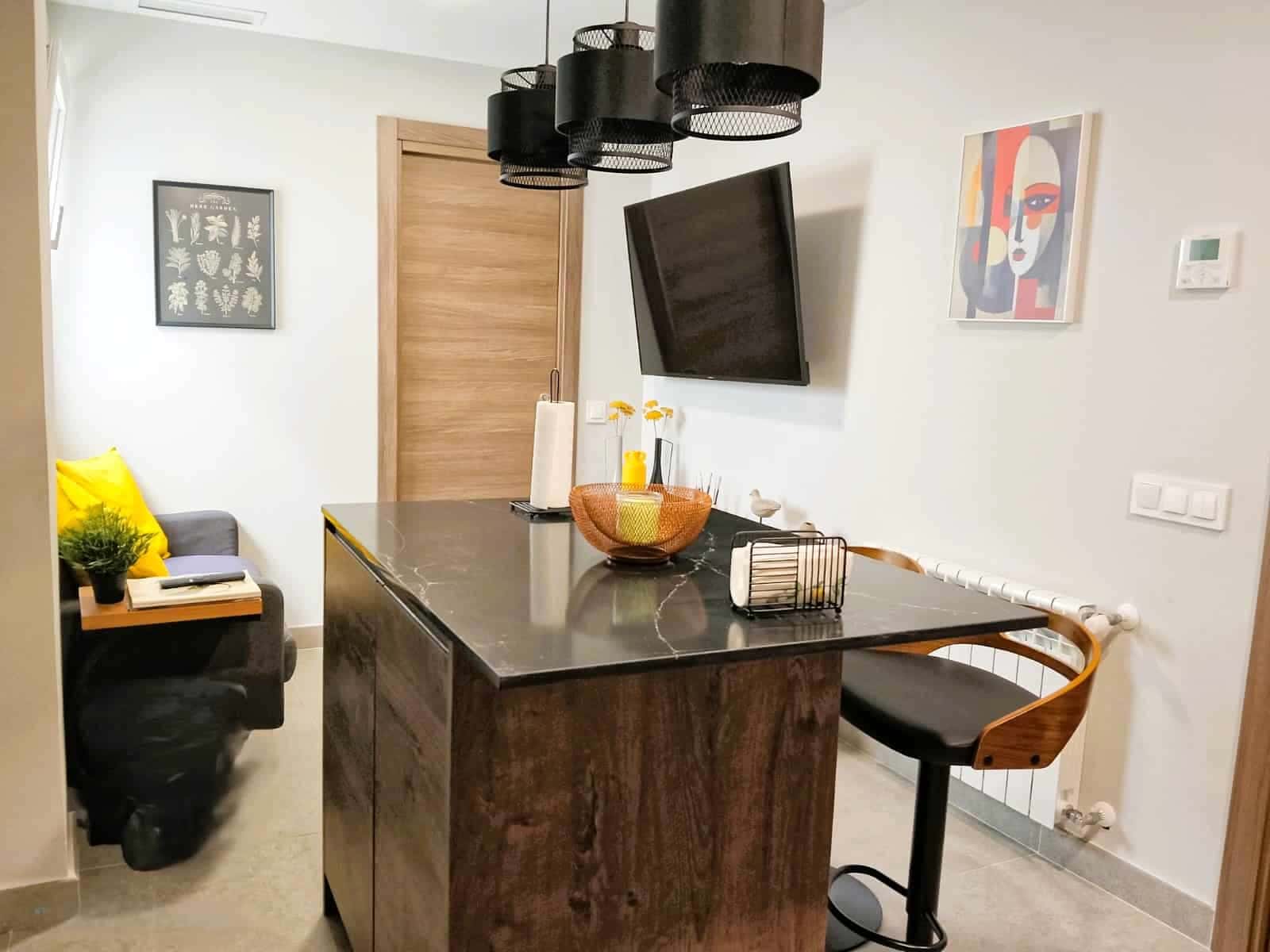 Habitacion privada en C/ Cartagena , Madrid