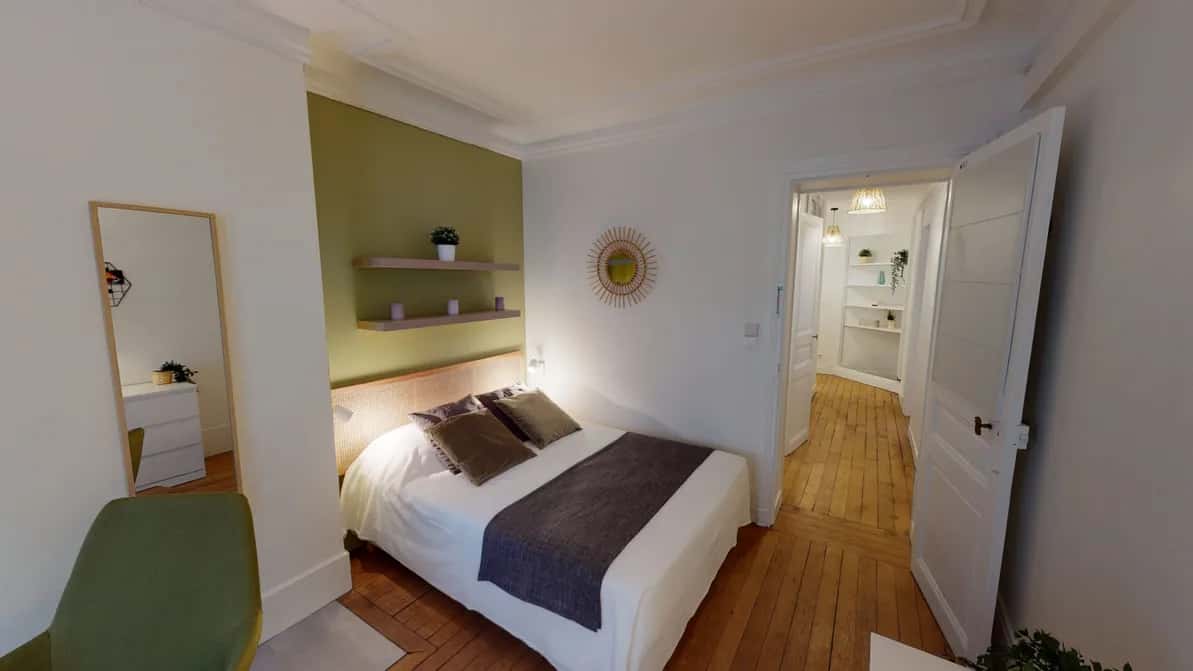 Stanza in Rue Traversière, Paris di 67 m² con 3 camere
