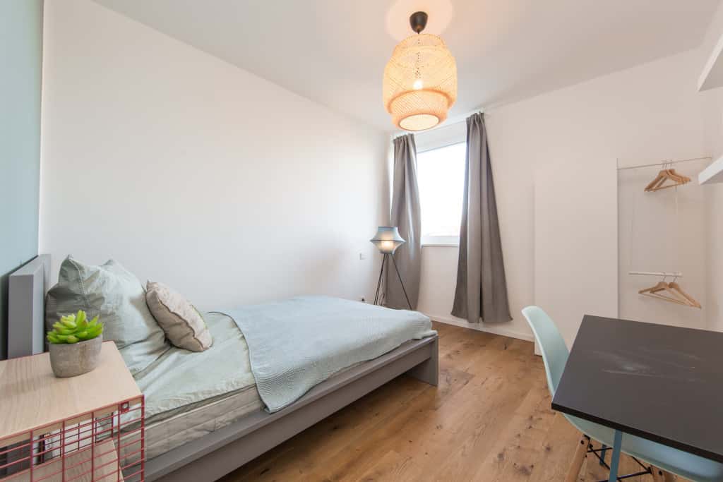 Zimmer in der Nazarethkirchstraße 51 (Aufgang E)