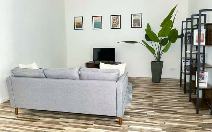 Listing photo thumbnail