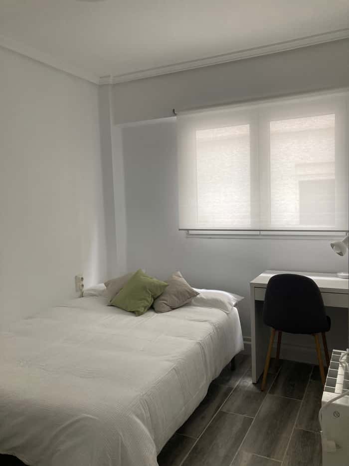 Listing photo thumbnail