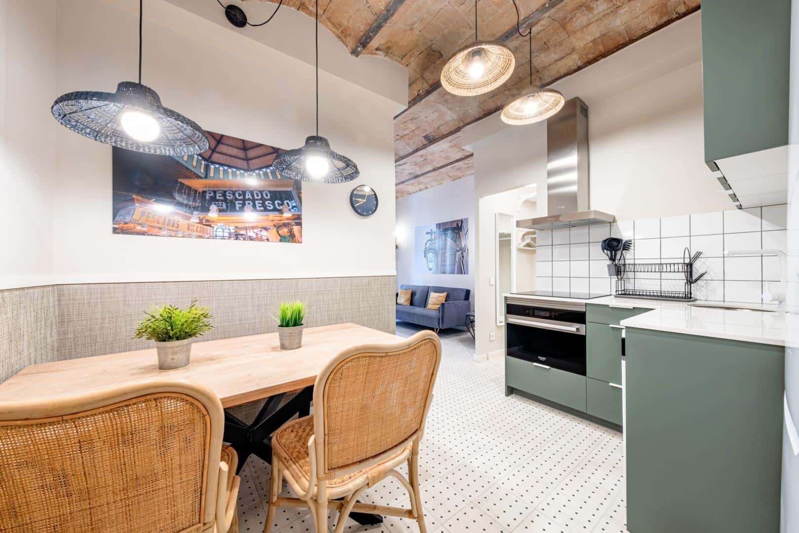 Badal- Refursbished 2 bedroom apartment