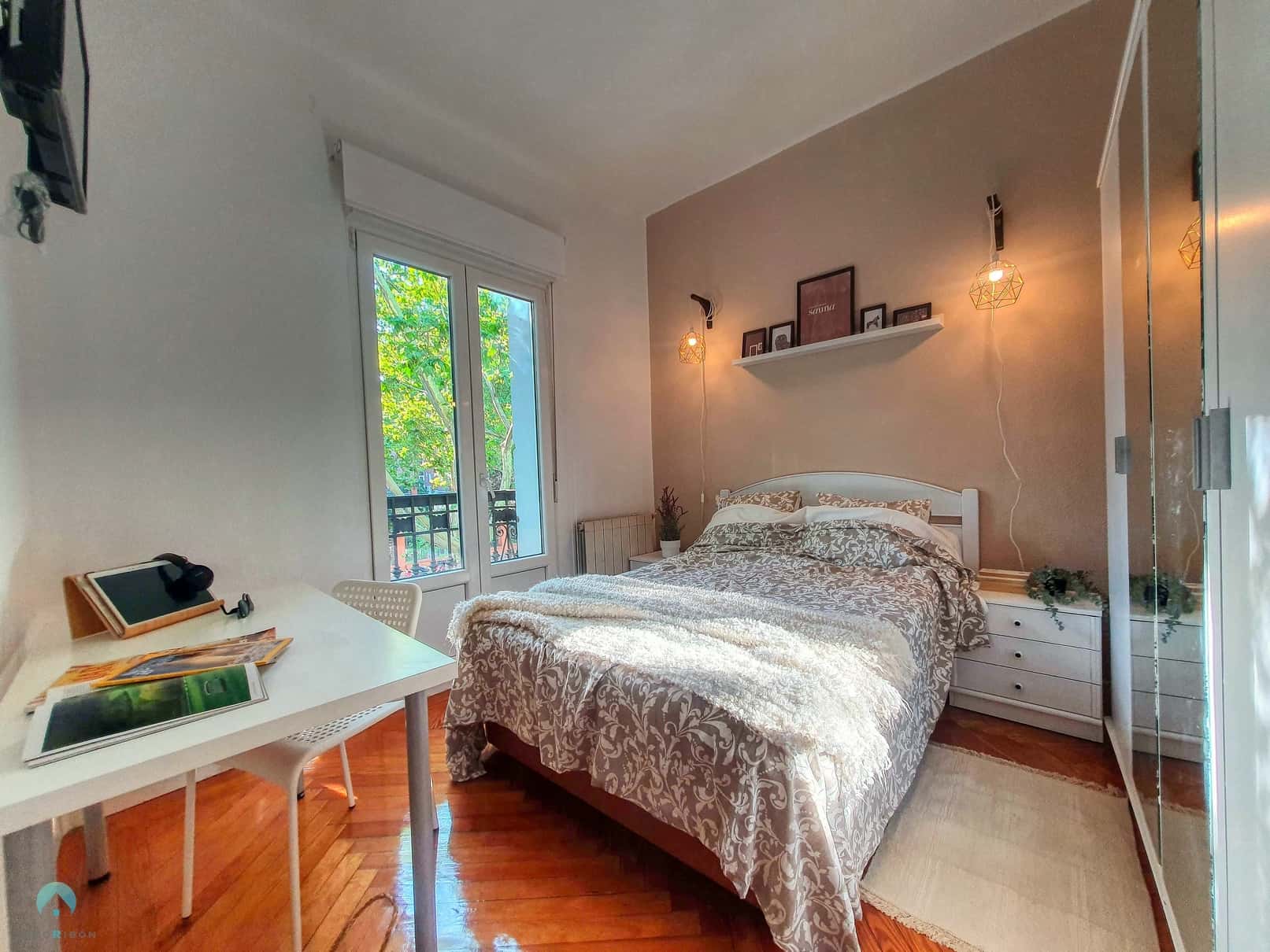 Zimmer in Calle del Príncipe de Vergara, Madrid für 120 m² mit 6 Schlafzimmer
